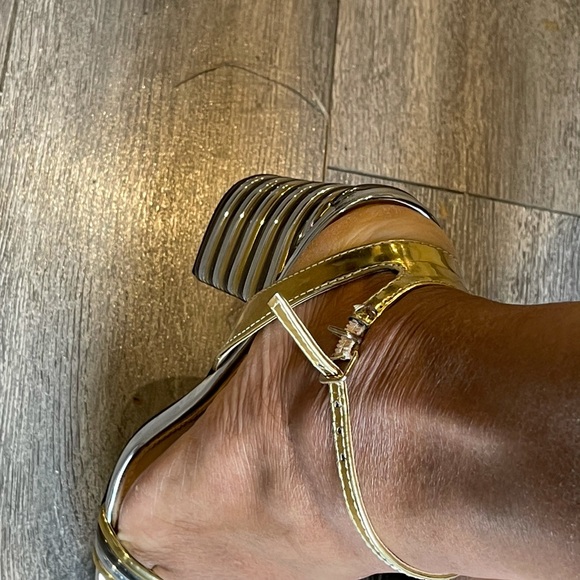 ankle strap 3-color (metallic gold silver) sandal - Picture 9 of 11